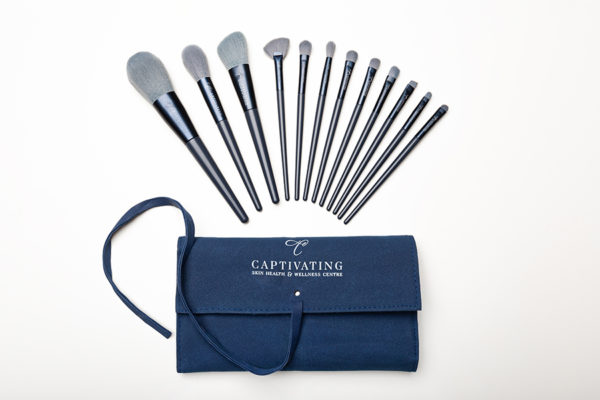Captivating Makeup Brush Set Blue Bag