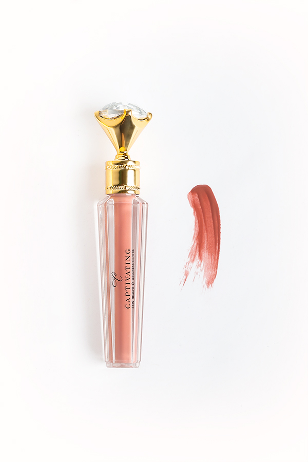 Captivating Lip Gloss #5 Caramel Bliss