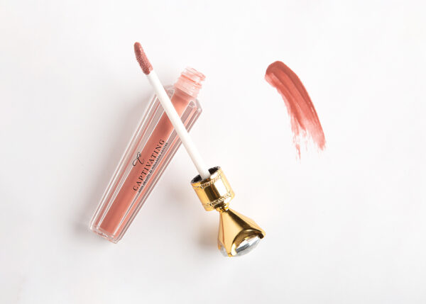 Captivating Lip Gloss #5 Caramel Bliss